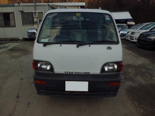 Характеристики бортового грузовика Mitsubishi Minicab 660 Simple Dump three-way 4WD (01.1994 - 09.1997): фото, грузоподъемность, масса, скорость, двигатель, топливо, отзывы