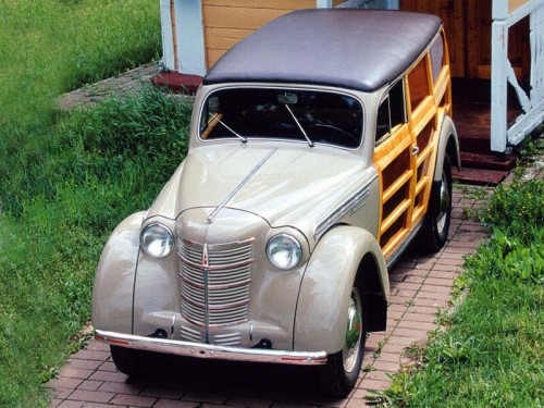 Характеристики грузового фургона Москвич 400 1.0 MT (12.1948 - 01.1954): фото, размеры, грузоподъемность, масса, скорость, двигатель, топливо, отзывы