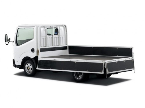 Характеристики бортового грузовика Nissan Atlas 3.0DT Double Cab Standard Body Full Super Low 1.85t (06.2007 - 02.2012): фото, грузоподъемность, масса, скорость, двигатель, топливо, отзывы