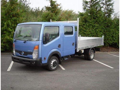 Характеристики грузового автомобиля Nissan Cabstar 2.5 MT Single Cab SWB 3.4t (03.2006 - 01.2014): фото, грузоподъемность, масса, скорость, двигатель, топливо, отзывы