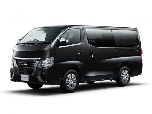 Характеристики цельнометаллического фургона Nissan Caravan 2.5 EX Super Long Body High Roof Low Floor (5 door 3 seat) 4WD (10.2021 - н.в.): фото, размеры, грузоподъемность, масса, скорость, двигатель, топливо, отзывы