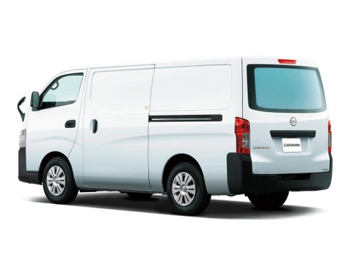 Характеристики цельнометаллического фургона Nissan Caravan 2.5 EX Super Long Body High Roof Low Floor (5 door 3 seat) 4WD (10.2021 - н.в.): фото, размеры, грузоподъемность, масса, скорость, двигатель, топливо, отзывы
