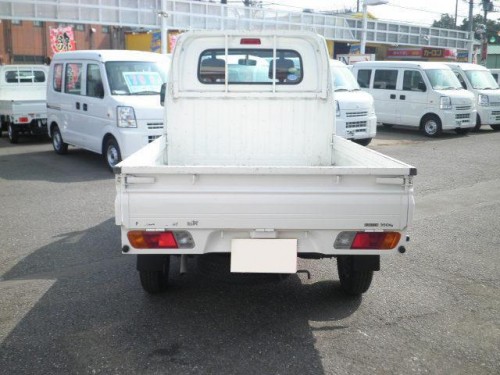 Характеристики бортового грузовика Nissan Clipper 660 DX farming spec 4WD (08.2010 - 01.2012): фото, грузоподъемность, масса, скорость, двигатель, топливо, отзывы