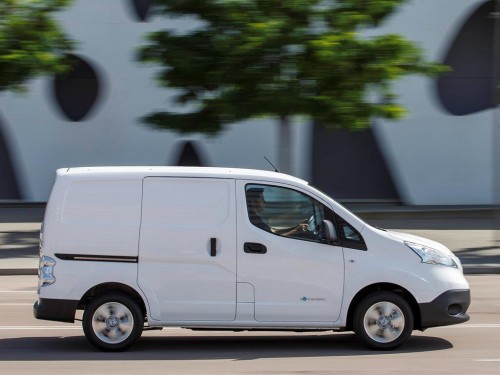 Характеристики грузового фургона Nissan e-NV200 40 kWh Van (01.2018 - н.в.): фото, размеры, грузоподъемность, масса, скорость, двигатель, топливо, отзывы