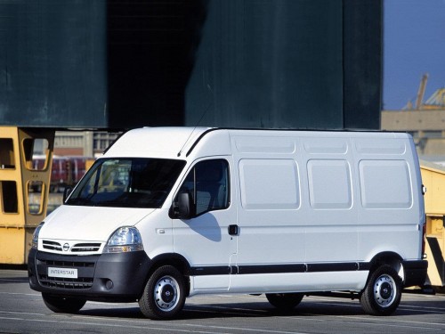 Характеристики грузового фургона Nissan Interstar 2.5 dCi MT Cargo Van L2H2 3.3t (09.2003 - 12.2004): фото, размеры, грузоподъемность, масса, скорость, двигатель, топливо, отзывы