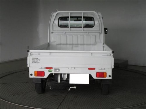 Характеристики грузового автомобиля Nissan NT100 Clipper 660 DX (12.2013 - 07.2015): фото, грузоподъемность, масса, скорость, двигатель, топливо, отзывы