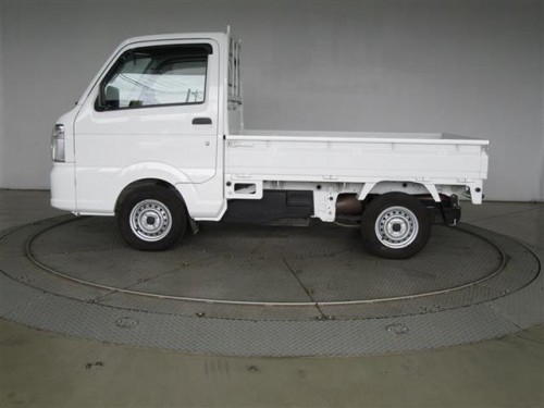 Характеристики грузового автомобиля Nissan NT100 Clipper 660 DX 4WD (08.2021 - 03.2022): фото, грузоподъемность, масса, скорость, двигатель, топливо, отзывы