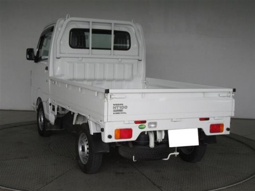 Характеристики грузового автомобиля Nissan NT100 Clipper 660 DX 4WD (08.2021 - 03.2022): фото, грузоподъемность, масса, скорость, двигатель, топливо, отзывы