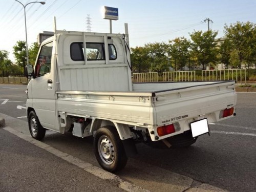 Характеристики бортового грузовика Nissan NT100 Clipper 660 Panel Van (01.2012 - 11.2013): фото, грузоподъемность, масса, скорость, двигатель, топливо, отзывы