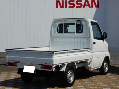 Характеристики бортового грузовика Nissan NT100 Clipper 660 DX Farming Spec 4WD (01.2012 - 11.2013): фото, грузоподъемность, масса, скорость, двигатель, топливо, отзывы