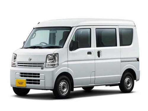 Характеристики минивэна Nissan NV100 Clipper 660 DX (06.2019 - 08.2021): фото, места, вместимость, скорость, двигатель, топливо, отзывы