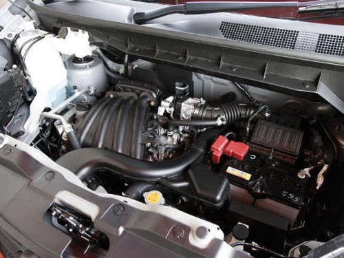 Характеристики минивэна Nissan NV200 1.6 DX (2-seater) (10.2014 - 12.2015): фото, места, вместимость, скорость, двигатель, топливо, отзывы