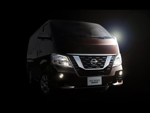 Характеристики минивэна Nissan NV350 Caravan Van 2.5 VX Long Body Diesel Turbo (07.2017 - 03.2022): фото, места, вместимость, скорость, двигатель, топливо, отзывы
