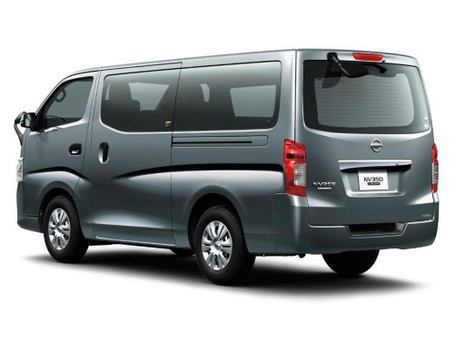 Характеристики минивэна Nissan NV350 Caravan Van 2.5 VX Long Body Diesel Turbo (07.2017 - 03.2022): фото, места, вместимость, скорость, двигатель, топливо, отзывы