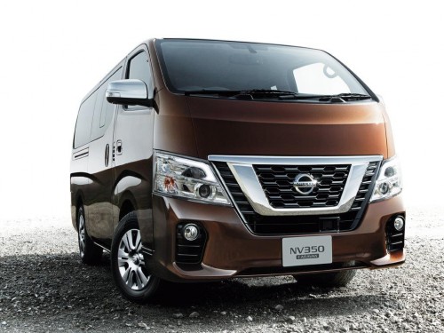 Характеристики минивэна Nissan NV350 Caravan Van 2.5 VX Long Body Diesel Turbo (07.2017 - 03.2022): фото, места, вместимость, скорость, двигатель, топливо, отзывы