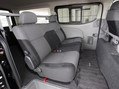 Характеристики минивэна Nissan NV350 Caravan 2.0 DX Long Body (4 door 6 seat) (06.2012 - 01.2016): фото, места, вместимость, скорость, двигатель, топливо, отзывы