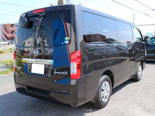 Характеристики минивэна Nissan NV350 Caravan 2.0 DX Emergency Brake Package Long Body (4 door 3 seat) (02.2016 - 10.2016): фото, места, вместимость, скорость, двигатель, топливо, отзывы