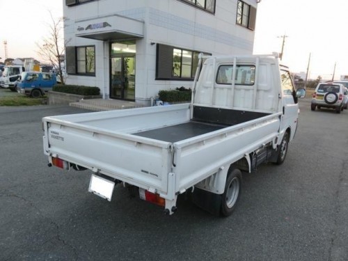 Nissan Vanette Truck 1.8 DX (12.2005 - 07.2007)