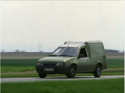 Характеристики грузового фургона Opel Kadett 1.4i MT (01.1989 - 08.1993): фото, размеры, грузоподъемность, масса, скорость, двигатель, топливо, отзывы
