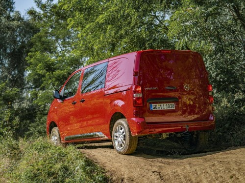 Характеристики минивэна Opel Vivaro 1.5 MT Cargo Van S Selection (04.2019 - н.в.): фото, места, вместимость, скорость, двигатель, топливо, отзывы