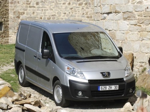 Характеристики грузового фургона Peugeot Expert 1.6 HDi MT L2H1 (01.2007 - 12.2013): фото, размеры, грузоподъемность, масса, скорость, двигатель, топливо, отзывы