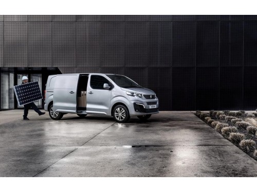 Характеристики грузового фургона Peugeot Expert 1.6 HDi MT L1H1 (06.2017 - 02.2019): фото, размеры, грузоподъемность, масса, скорость, двигатель, топливо, отзывы