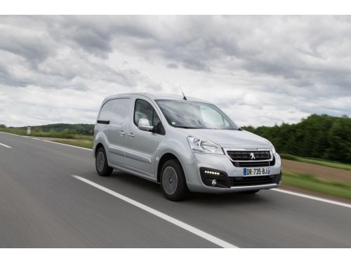 Характеристики грузового фургона Peugeot Partner 1.6 HDi MT L2 (11.2020 - н.в.): фото, размеры, грузоподъемность, масса, скорость, двигатель, топливо, отзывы