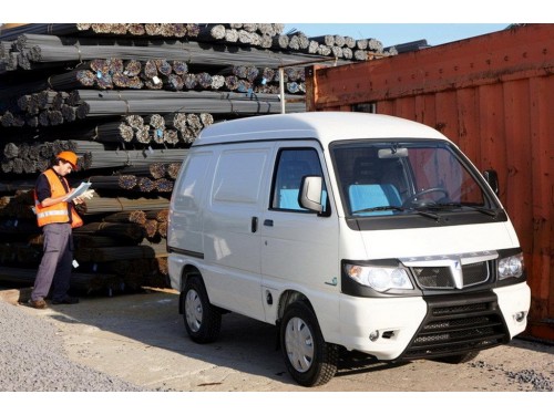 Характеристики цельнометаллического фургона Piaggio Porter 1.3 MT Eco-Power Base 1.5t (11.2009 - 10.2015): фото, размеры, грузоподъемность, масса, скорость, двигатель, топливо, отзывы