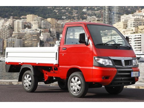 Характеристики бортового грузовика Piaggio Porter 1.3 MT 4x4 Multitech 1.7t short deck (11.2009 - 10.2015): фото, грузоподъемность, масса, скорость, двигатель, топливо, отзывы