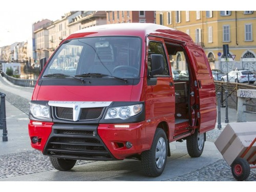 Характеристики цельнометаллического фургона Piaggio Porter 11kW Electro Base (11.2015 - н.в.): фото, размеры, грузоподъемность, масса, скорость, двигатель, топливо, отзывы