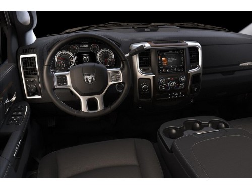 Характеристики бортового грузовика Ram 2500 5.7 AT 4x4 Laramie Mega Cab Short Box SRW (09.2011 - 08.2013): фото, грузоподъемность, масса, скорость, двигатель, топливо, отзывы