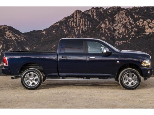 Характеристики бортового грузовика Ram 2500 5.7 AT 4x4 Laramie Longhorn Crew Cab Short Box SRW (09.2011 - 08.2013): фото, грузоподъемность, масса, скорость, двигатель, топливо, отзывы