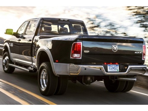 Характеристики бортового грузовика Ram 3500 5.7 AT 4x4 Laramie Crew Cab Short Box SRW (09.2013 - 02.2019): фото, грузоподъемность, масса, скорость, двигатель, топливо, отзывы