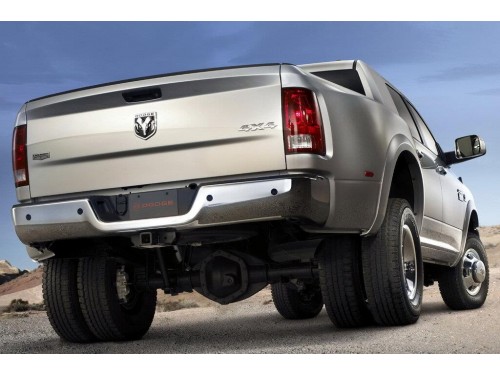 Характеристики бортового грузовика Ram 3500 5.7 AT 4x4 Laramie Longhorn Crew Cab Short Box SRW (09.2013 - 02.2019): фото, грузоподъемность, масса, скорость, двигатель, топливо, отзывы