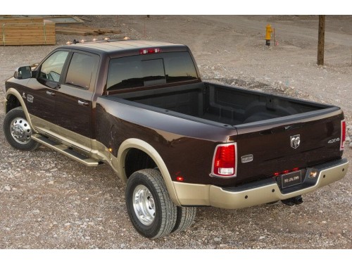 Характеристики бортового грузовика Ram 3500 5.7 AT 4x4 Laramie Longhorn Crew Cab Short Box SRW (09.2013 - 02.2019): фото, грузоподъемность, масса, скорость, двигатель, топливо, отзывы