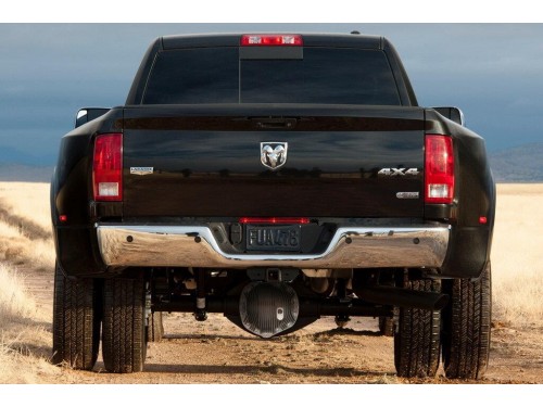 Характеристики бортового грузовика Ram 3500 5.7 AT 4x4 Limited Mega Cab Short Box SRW (09.2015 - 02.2019): фото, грузоподъемность, масса, скорость, двигатель, топливо, отзывы