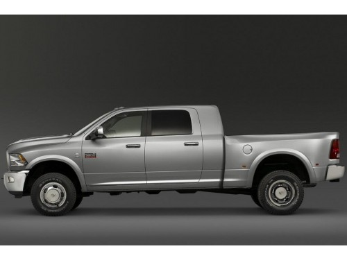 Характеристики бортового грузовика Ram 3500 5.7 AT 4x4 Limited Mega Cab Short Box SRW (09.2015 - 02.2019): фото, грузоподъемность, масса, скорость, двигатель, топливо, отзывы
