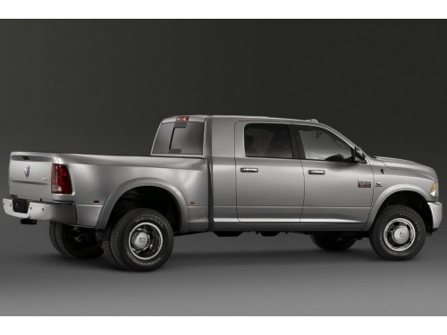 Характеристики бортового грузовика Ram 3500 6.4 AT 4x2 SLT Mega Cab Short Box DRW (09.2013 - 02.2019): фото, грузоподъемность, масса, скорость, двигатель, топливо, отзывы