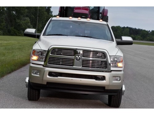 Характеристики бортового грузовика Ram 3500 6.4 AT 4x4 Big Horn Mega Cab Short Box DRW (09.2013 - 02.2019): фото, грузоподъемность, масса, скорость, двигатель, топливо, отзывы