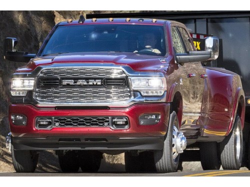 Характеристики бортового грузовика Ram 3500 6.4 AT 4x4 Tradesman Crew Cab Short Box SRW (03.2019 - н.в.): фото, грузоподъемность, масса, скорость, двигатель, топливо, отзывы