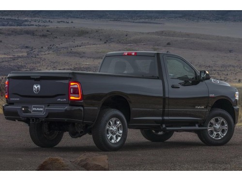 Характеристики бортового грузовика Ram 3500 6.4 AT 4x2 Laramie Crew Cab Short Box SRW (03.2019 - н.в.): фото, грузоподъемность, масса, скорость, двигатель, топливо, отзывы