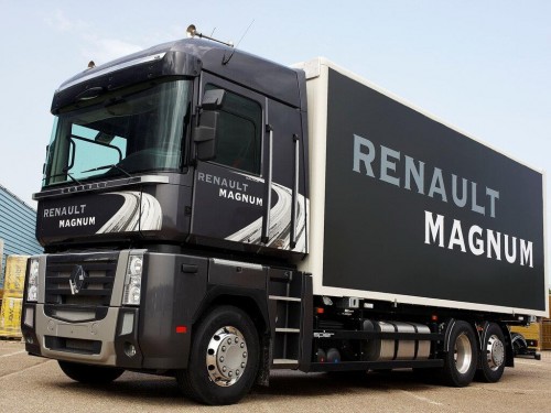 Характеристики тягача Renault Magnum 12.8 AMT 4x2 Classic Cab 5370 (02.2008 - 06.2013): фото, размеры, грузоподъемность, масса, скорость, двигатель, топливо, отзывы