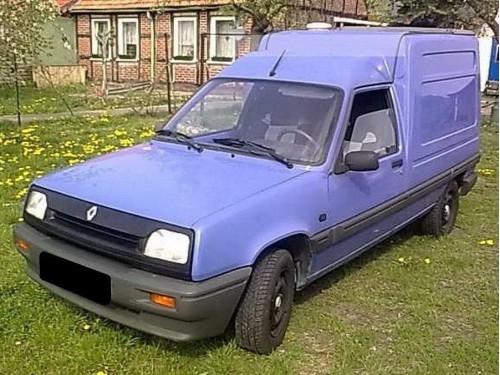 Характеристики грузового фургона Renault Express 1.9 D MT Van (06.1991 - 05.1994): фото, размеры, грузоподъемность, масса, скорость, двигатель, топливо, отзывы