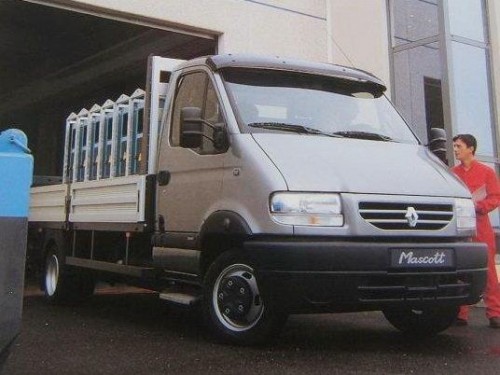 Характеристики грузового автомобиля Renault Mascott 2.8 dCi MT Single Cab L1 (03.1999 - 05.2004): фото, грузоподъемность, масса, скорость, двигатель, топливо, отзывы