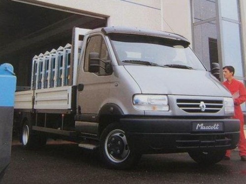 Характеристики грузового автомобиля Renault Mascott 2.8 dCi MT Single Cab L2 (03.1999 - 05.2004): фото, грузоподъемность, масса, скорость, двигатель, топливо, отзывы