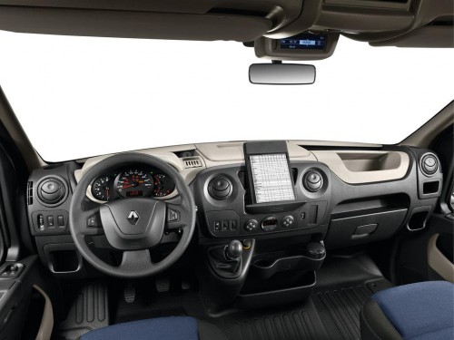 Характеристики грузового фургона Renault Master 2.3 dCi FWD MT L2H2 2.5т (11.2015 - 06.2020): фото, размеры, грузоподъемность, масса, скорость, двигатель, топливо, отзывы