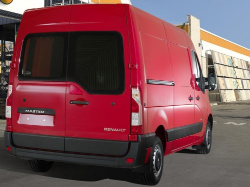 Характеристики грузового фургона Renault Master 2.3 dCi FWD MT L1H1 3.5т (12.2010 - 04.2013): фото, размеры, грузоподъемность, масса, скорость, двигатель, топливо, отзывы