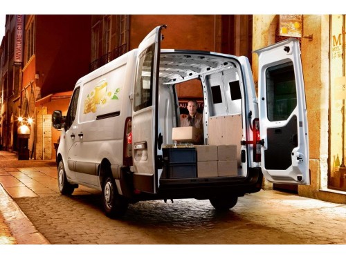 Характеристики грузового фургона Renault Master 2.3 dCi FWD MT L1H1 3.5т (12.2010 - 04.2013): фото, размеры, грузоподъемность, масса, скорость, двигатель, топливо, отзывы