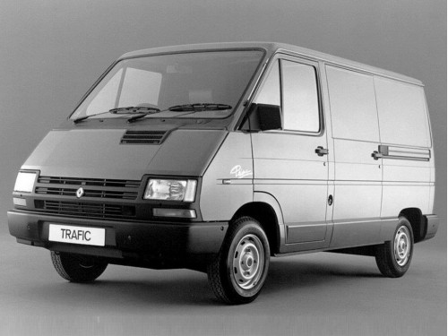 Характеристики грузового фургона Renault Trafic 1.7 MT FWD L1H2 Panel Van (05.1989 - 07.1992): фото, размеры, грузоподъемность, масса, скорость, двигатель, топливо, отзывы