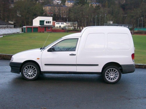 Характеристики грузового фургона SEAT Inca 1.9 SDI MT Profi (01.1999 - 09.2003): фото, размеры, грузоподъемность, масса, скорость, двигатель, топливо, отзывы
